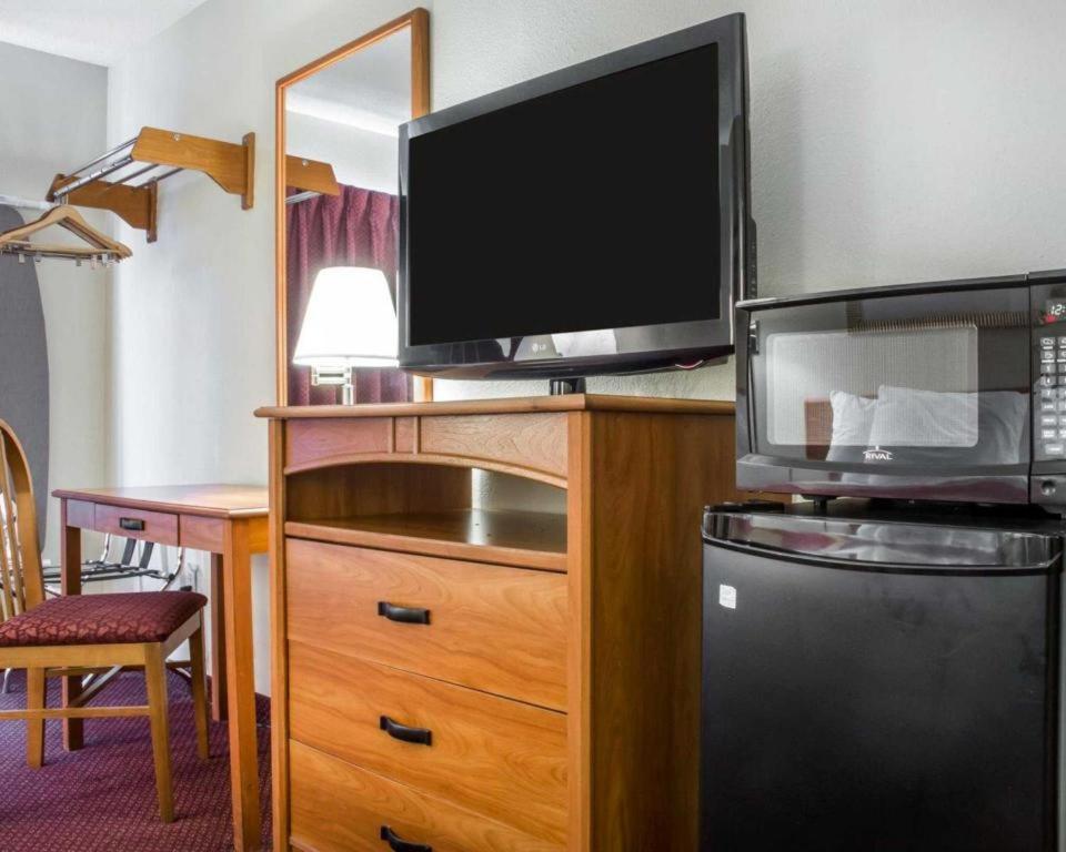Econo Lodge Ithaca Ngoại thất bức ảnh
